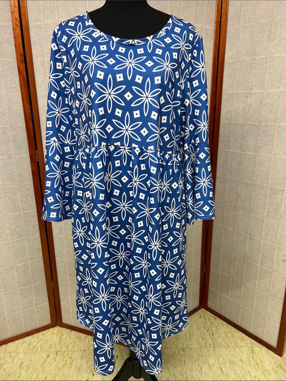 Blue Floral Geometric Long-Sleeve Midi Dress
